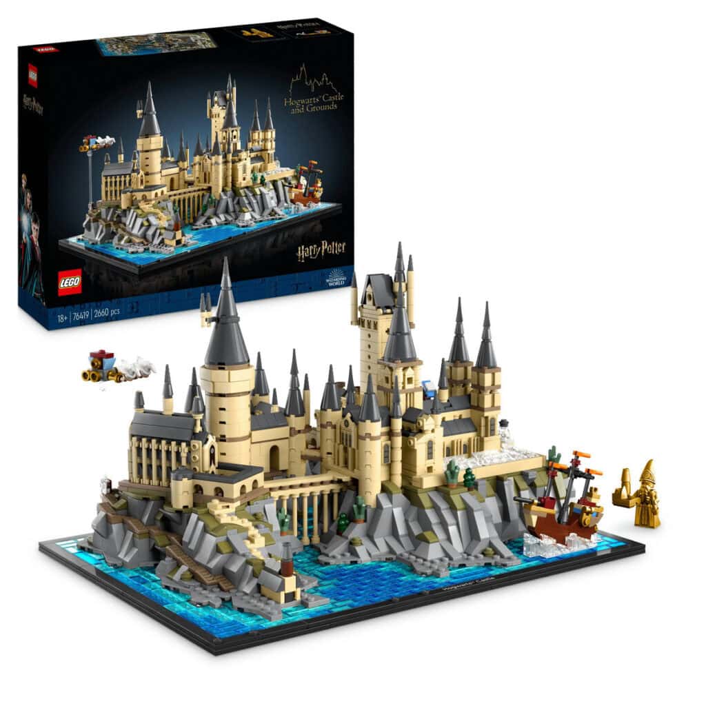 LEGO Hogwarts slott och område 76419